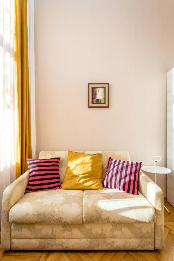 Hb Apartments Mari Brose Tbilisi Exterior photo