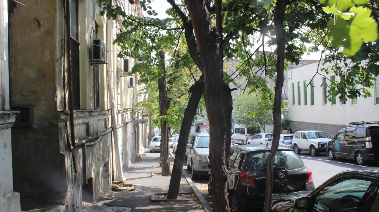 Hb Apartments Mari Brose Tbilisi Exterior photo